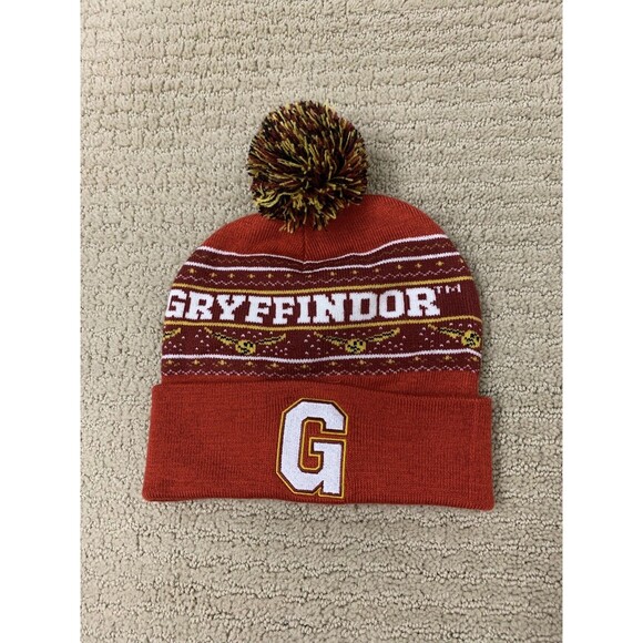 Wizarding World Of Harry Potter Red Gryffindor Knit Beanie Hat Cosplay OS - Picture 1 of 5